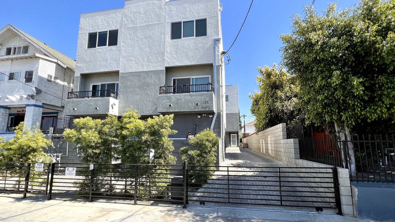Photo of Outdoor in Pico-Union