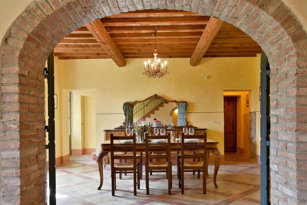 Photo of Kitchen in Guardistallo
