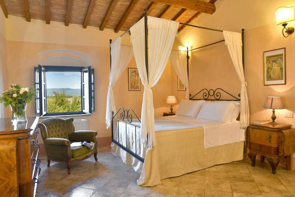 Photo of Bedroom in Guardistallo