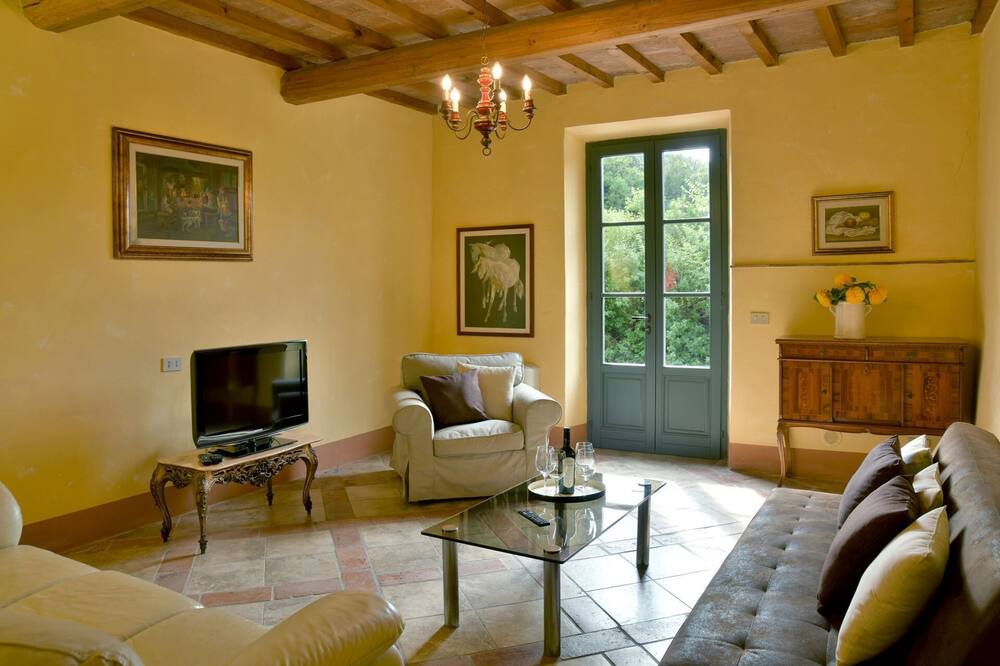 Photo of Livingroom in Guardistallo