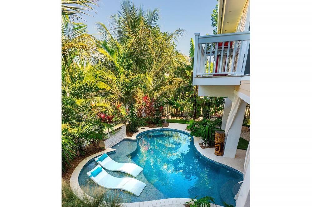 Photo of Outdoor in Breezeswept Beach Estates