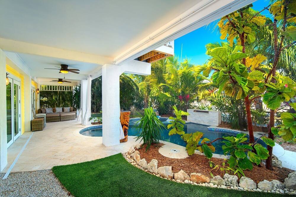 Photo of Outdoor in Breezeswept Beach Estates