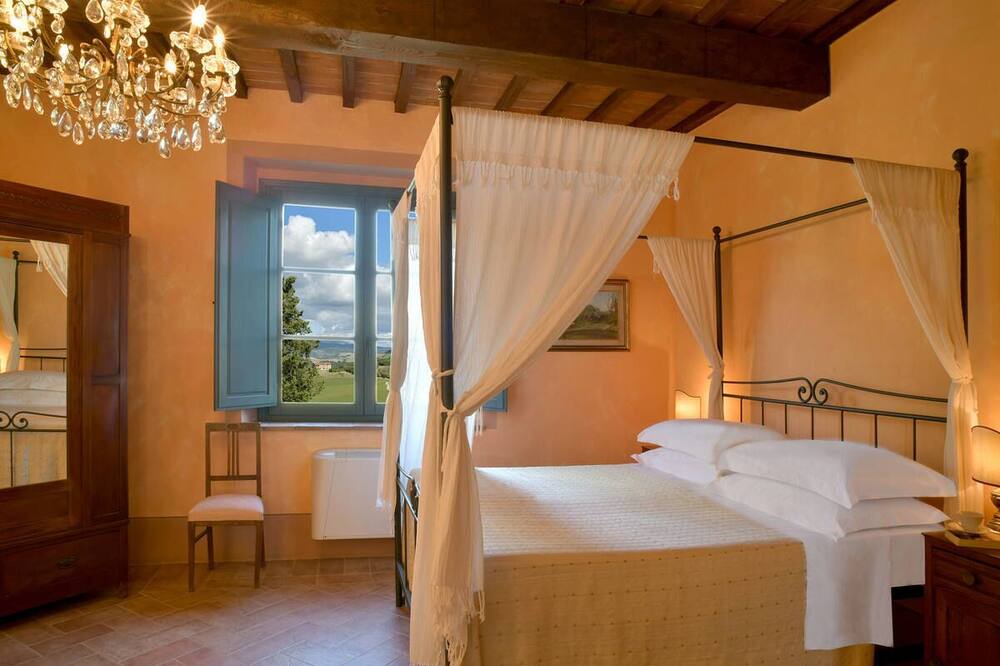 Photo of Bedroom in Bibbona