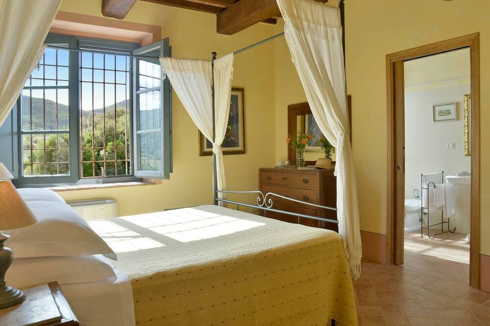 Photo of Bedroom in Bibbona