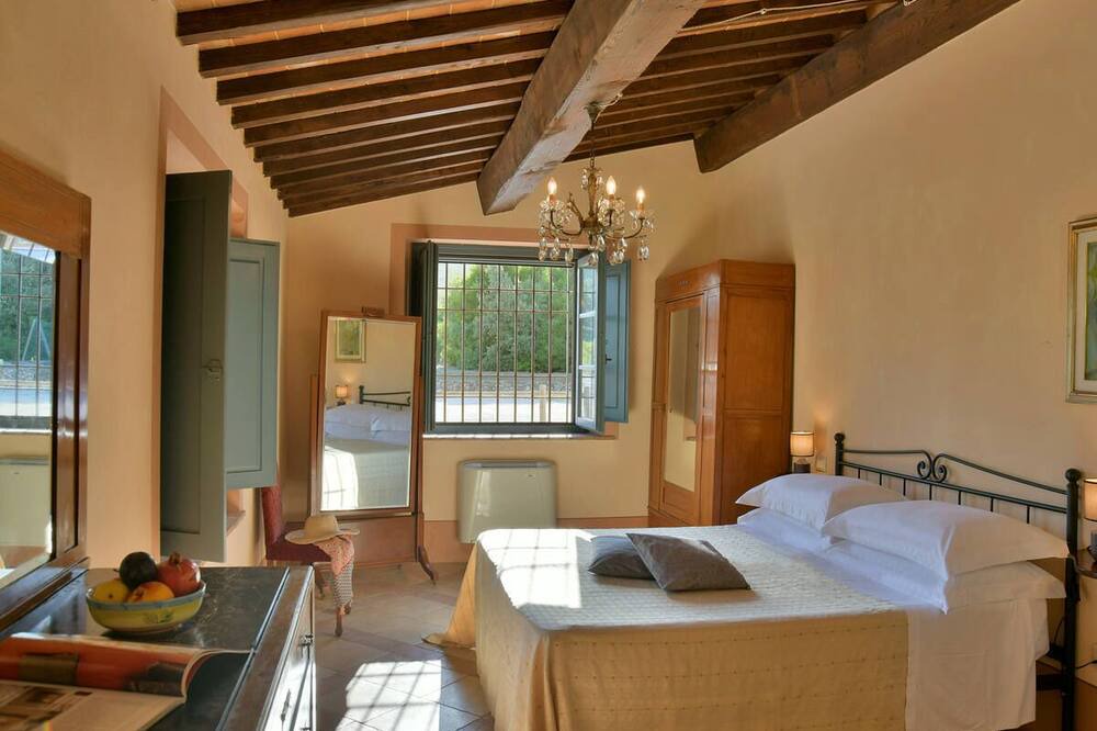 Photo of Bedroom in Bibbona