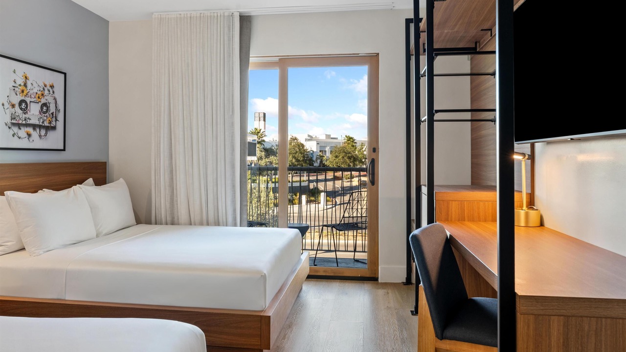 Photo of Bedroom in Inglewood