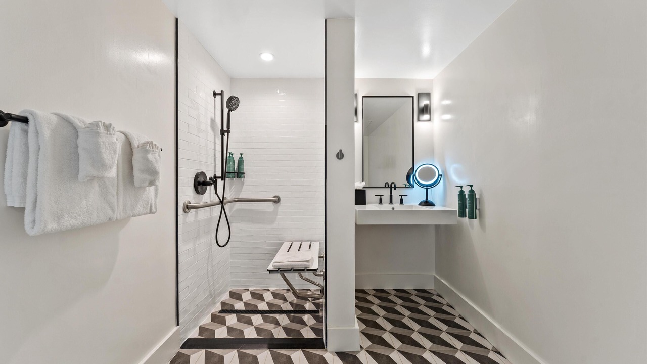 Photo of Bathroom in Inglewood