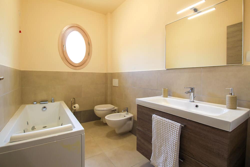 Photo of Bathroom in Orbetello