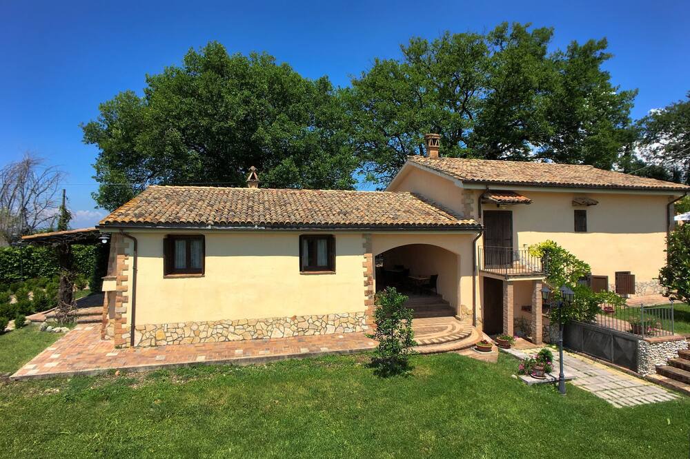 Photo of Outdoor in Selci