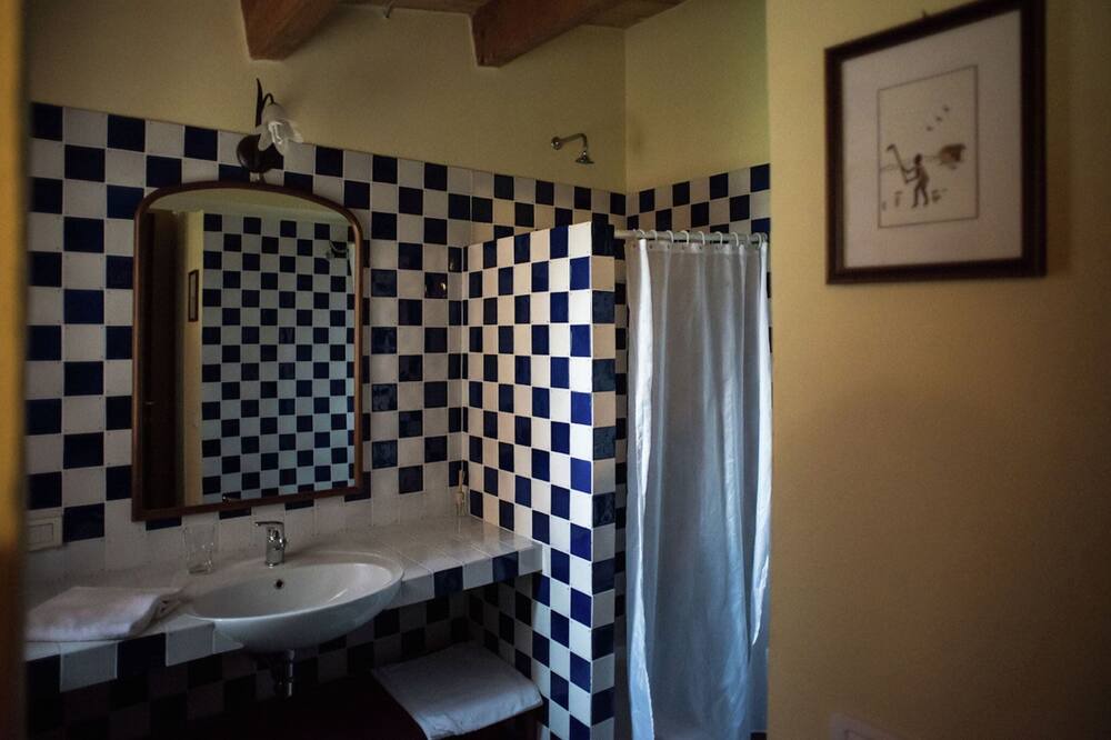 Photo of Bathroom in Paciano