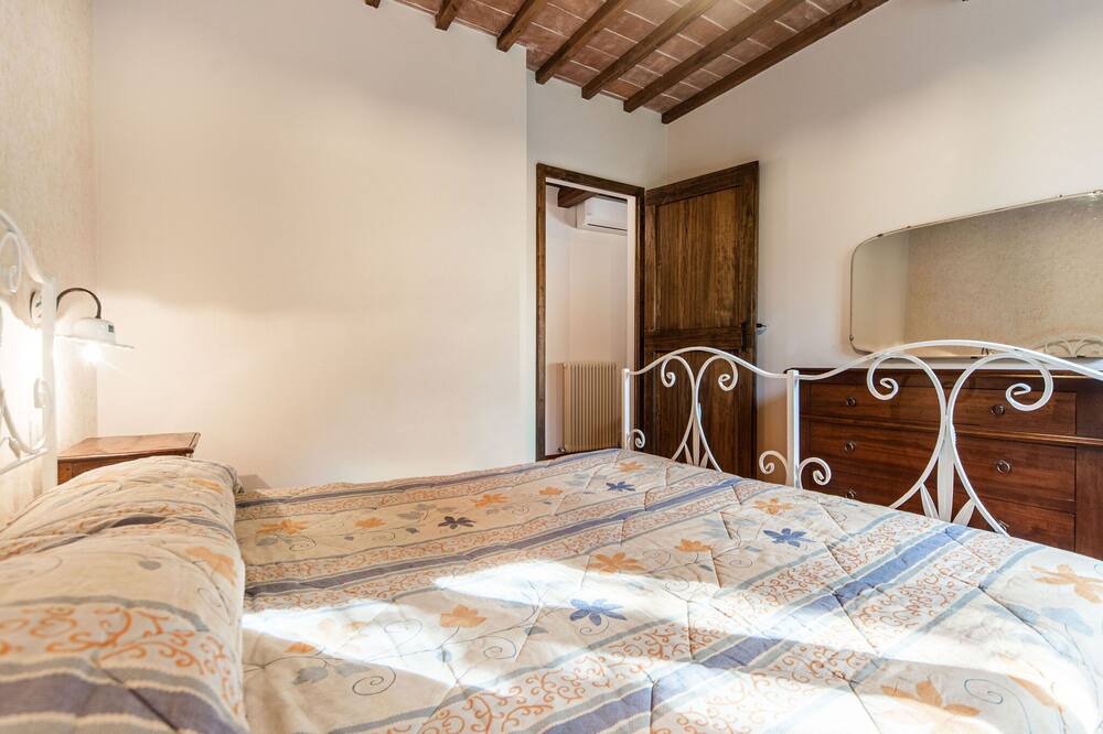 Photo of Bedroom in Torgiano