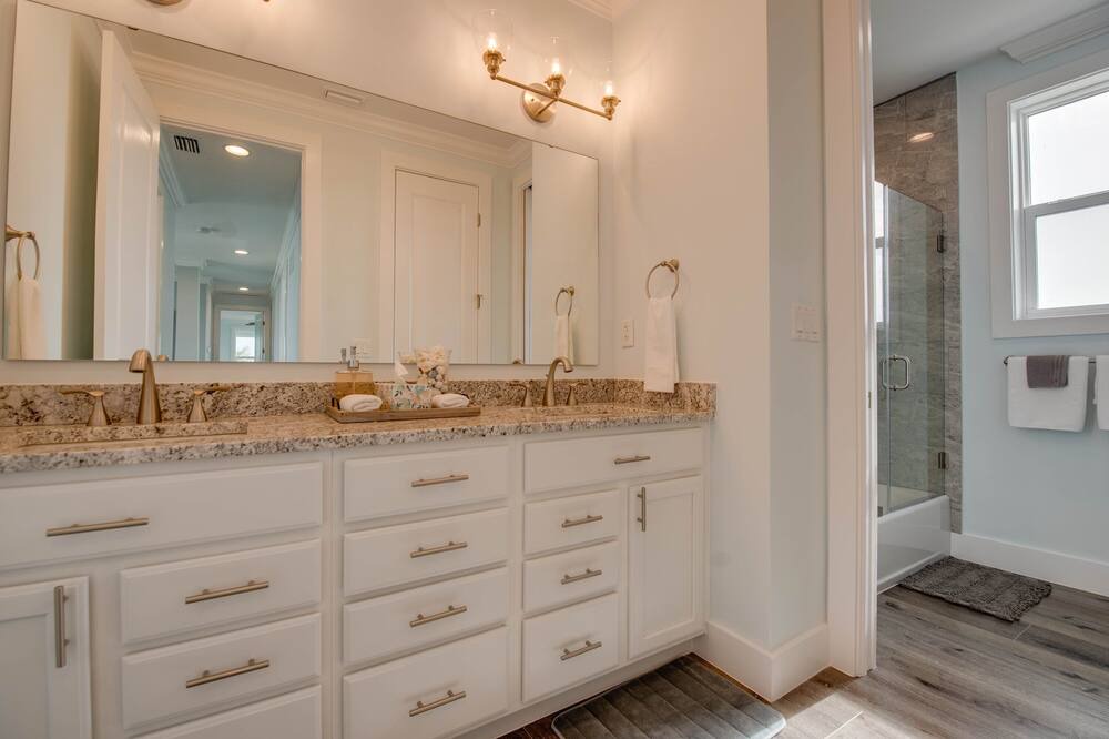 Photo of Bathroom in Sugarloaf Shores