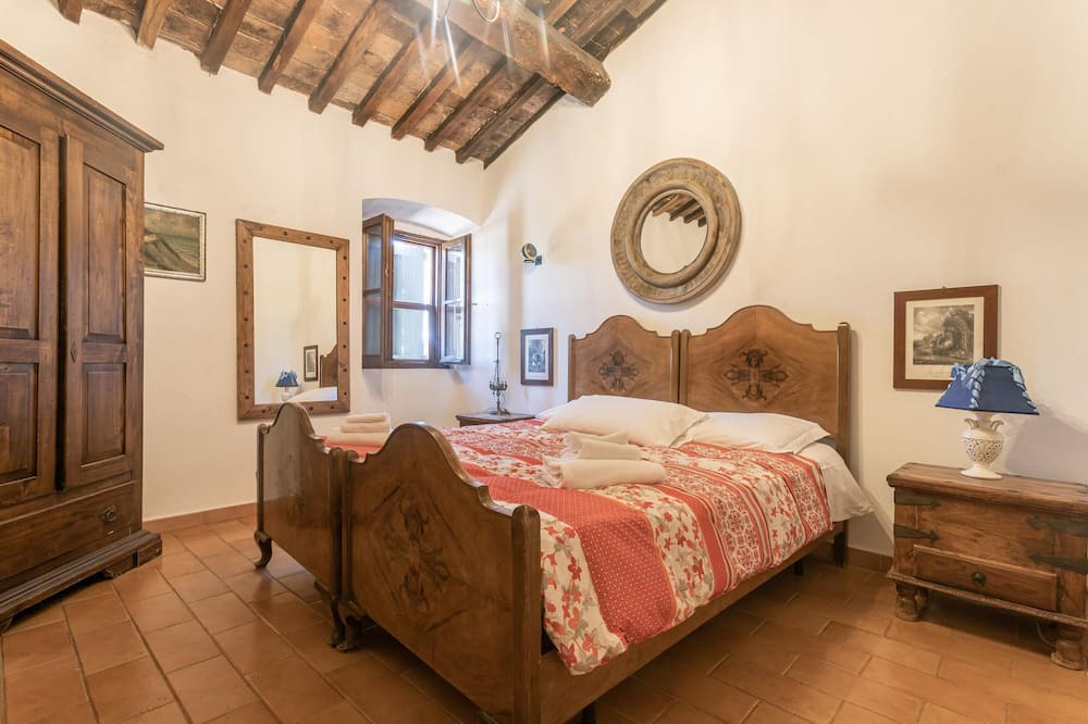 Photo of Bedroom in Pescia Fiorentina