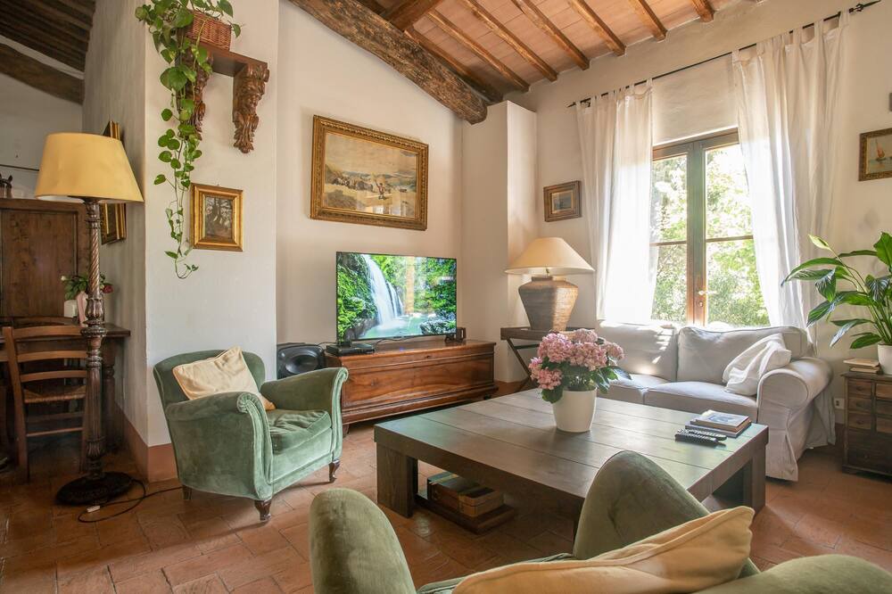 Photo of Livingroom in Pescia Fiorentina