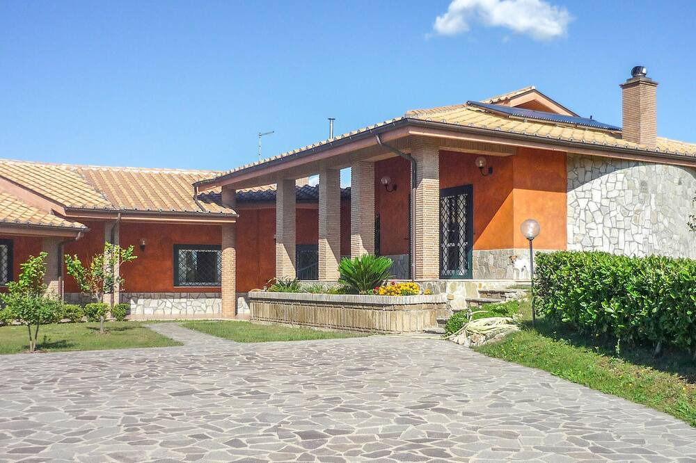 Photo of Outdoor in Castelnuovo di Porto