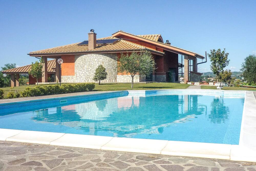 Photo of Outdoor in Castelnuovo di Porto