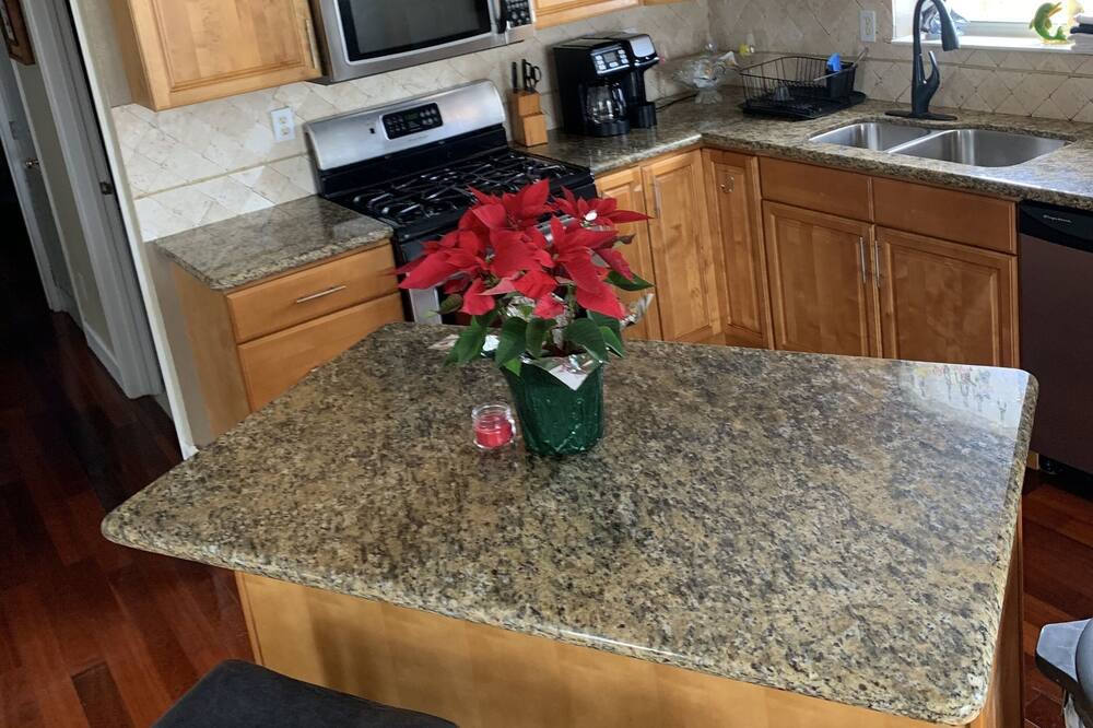 Photo of Kitchen in Geiger Key