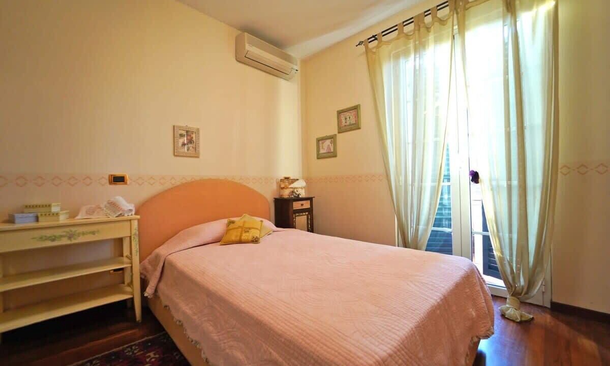 Photo of Bedroom in Sarzana