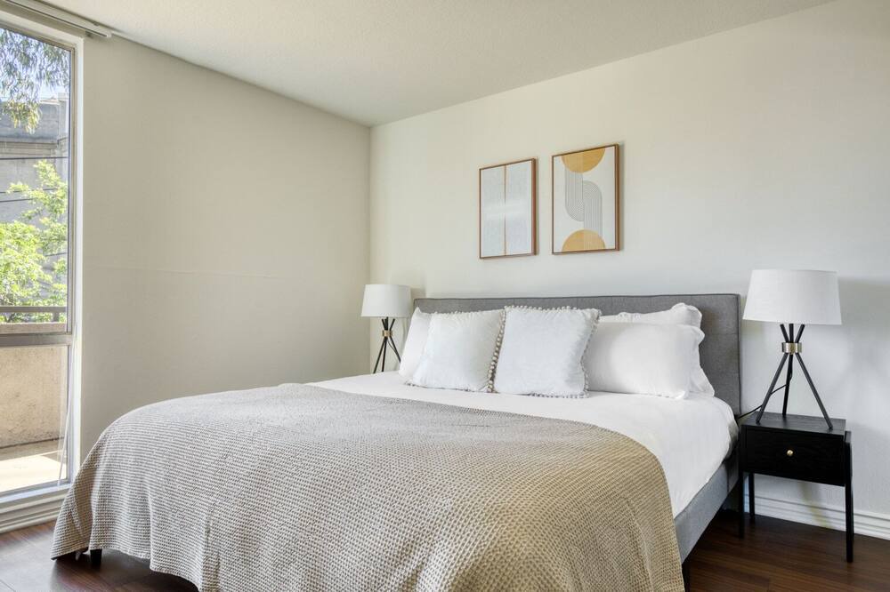 Photo of Bedroom in Los Feliz