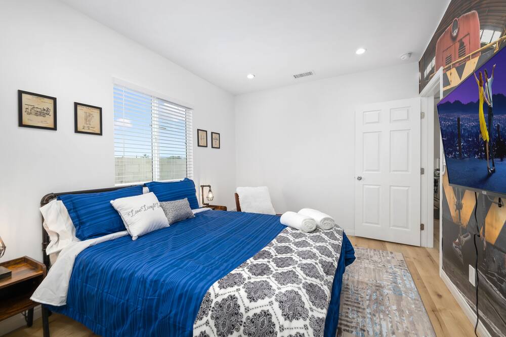 Photo of Bedroom in Westmont