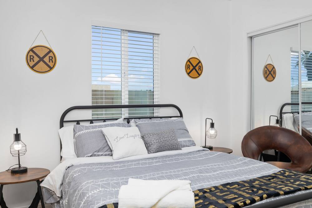 Photo of Bedroom in Westmont