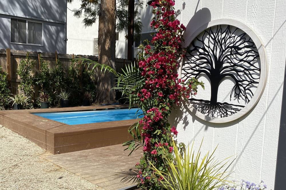 Photo of Outdoor in Beverly Grove