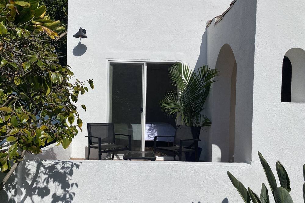 Photo of Patio Balcony in Beverly Grove