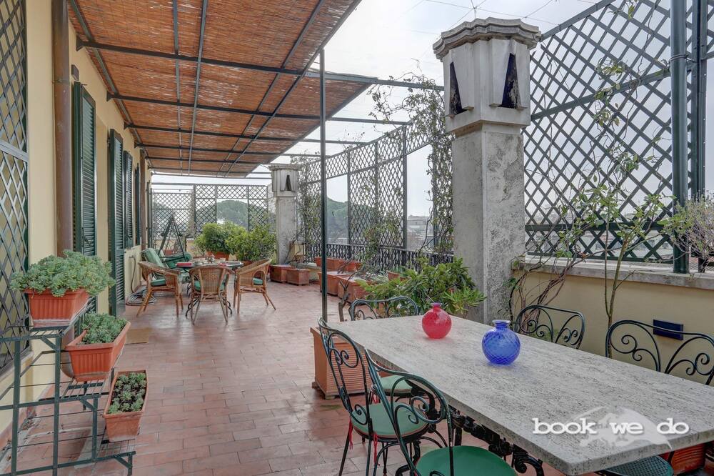 Photo of Patio Balcony in Parioli