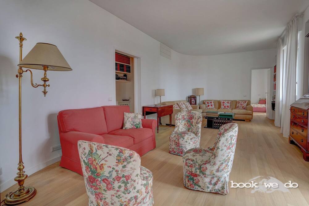 Photo of Livingroom in Parioli