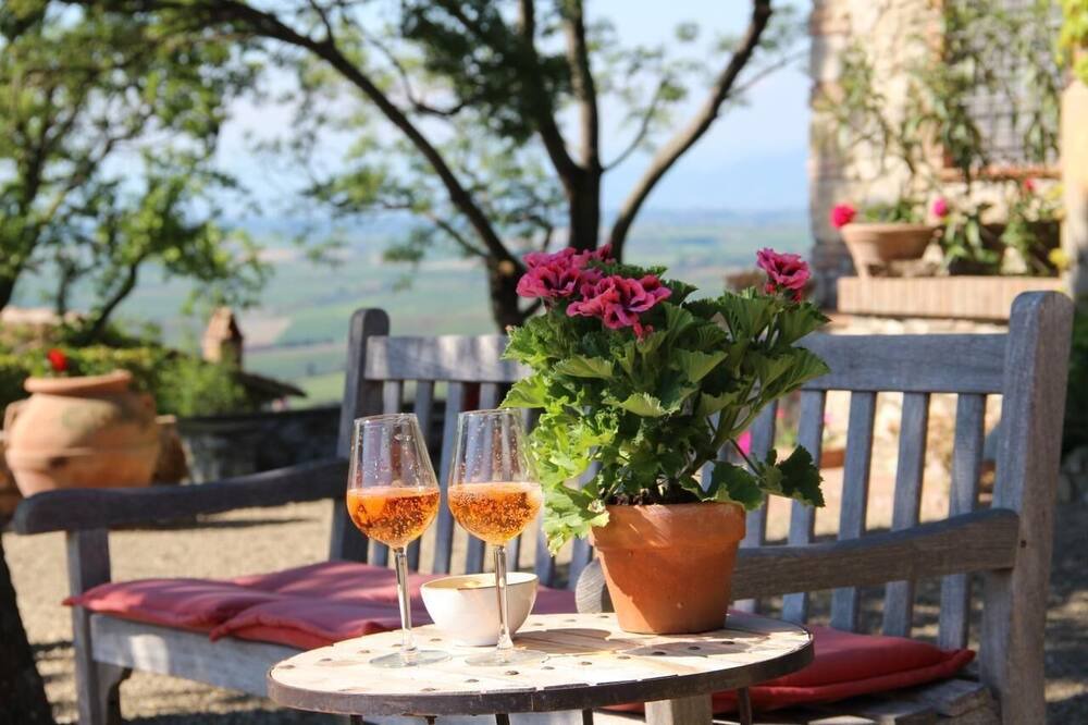 Photo of Others in Castellina Marittima