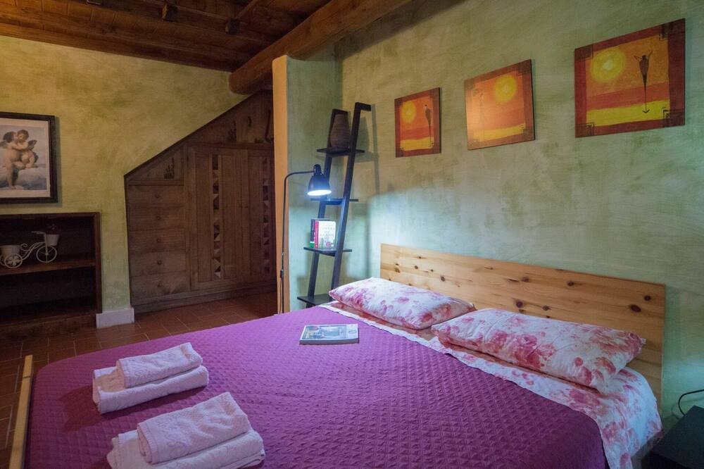Photo of Bedroom in Montefiascone