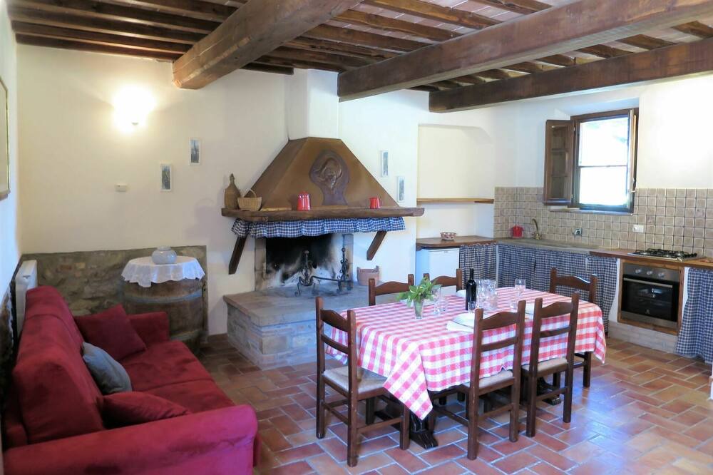 Photo of Bedroom in Montecatini Val di Cecina