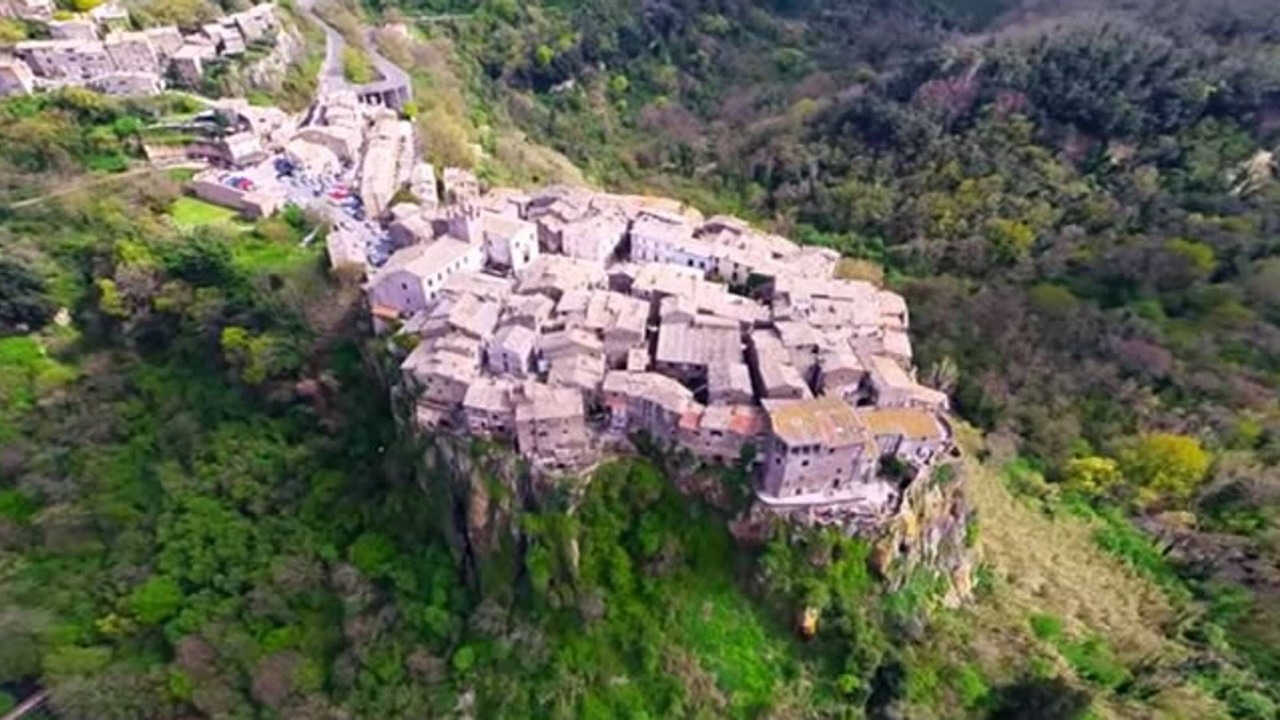 Photo of Outdoor in Calcata