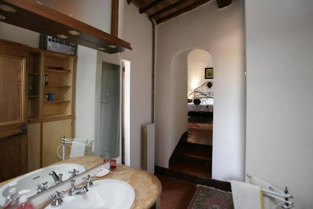 Photo of Bathroom in Pienza