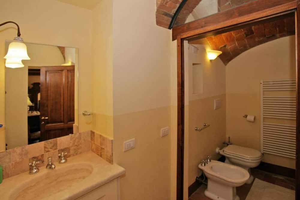 Photo of Bathroom in Pienza