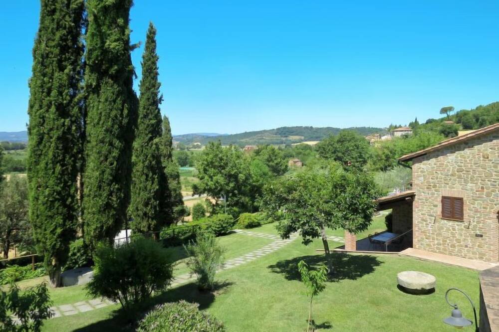Photo of Outdoor in Popoltaio-Schiacciato