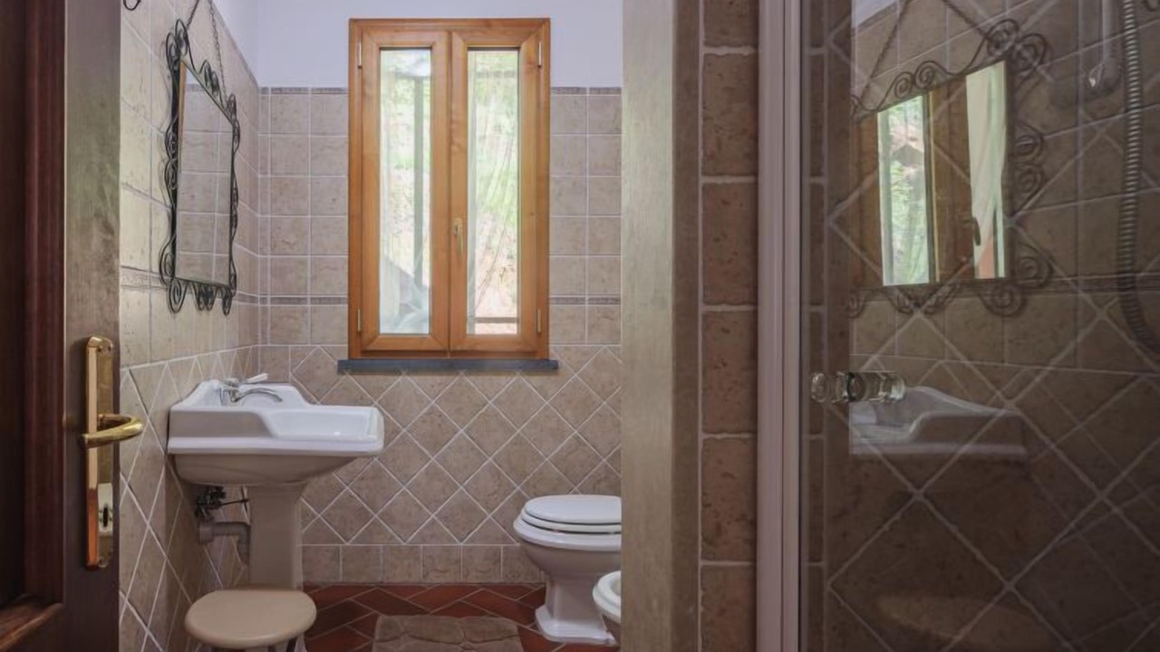 Photo of Bathroom in Massa
