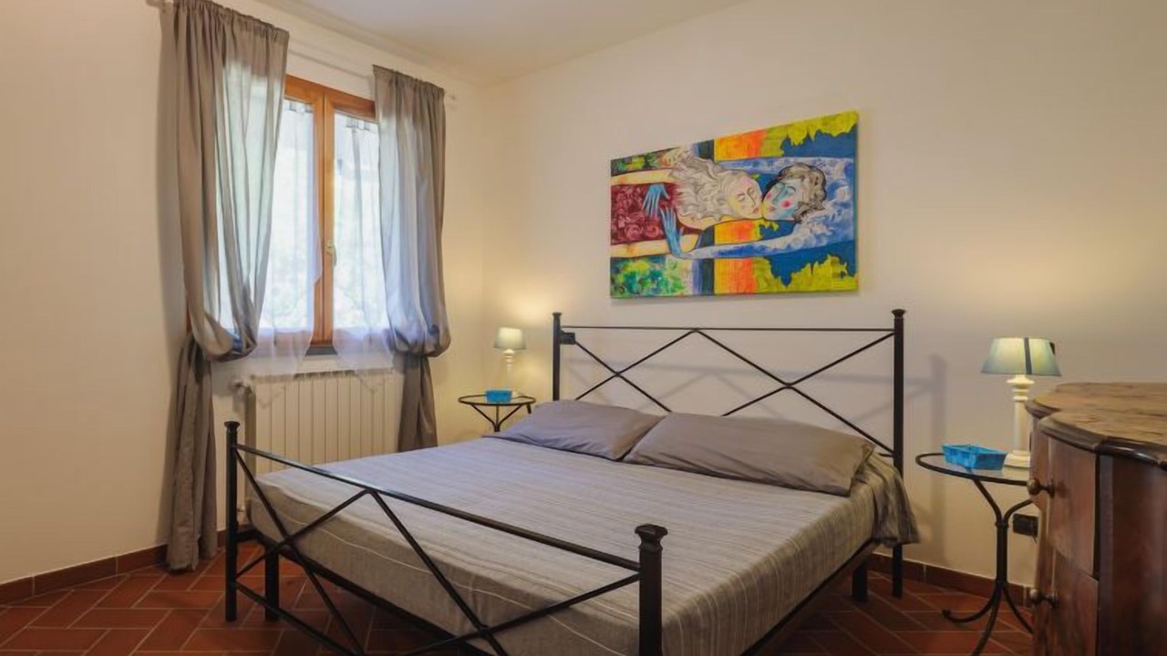 Photo of Bedroom in Massa