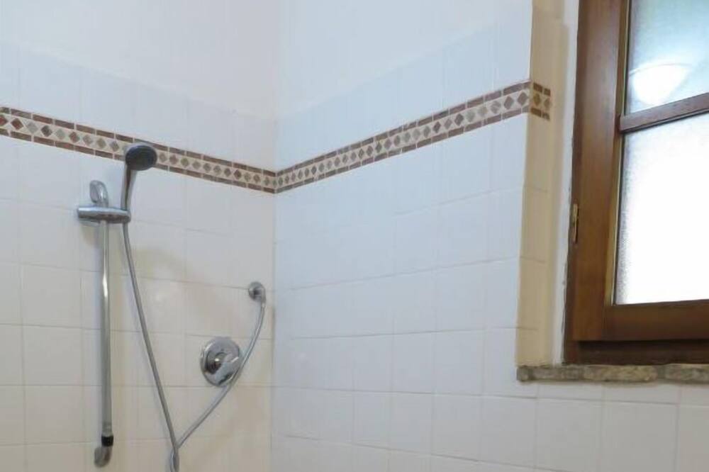 Photo of Bathroom in Pomarance