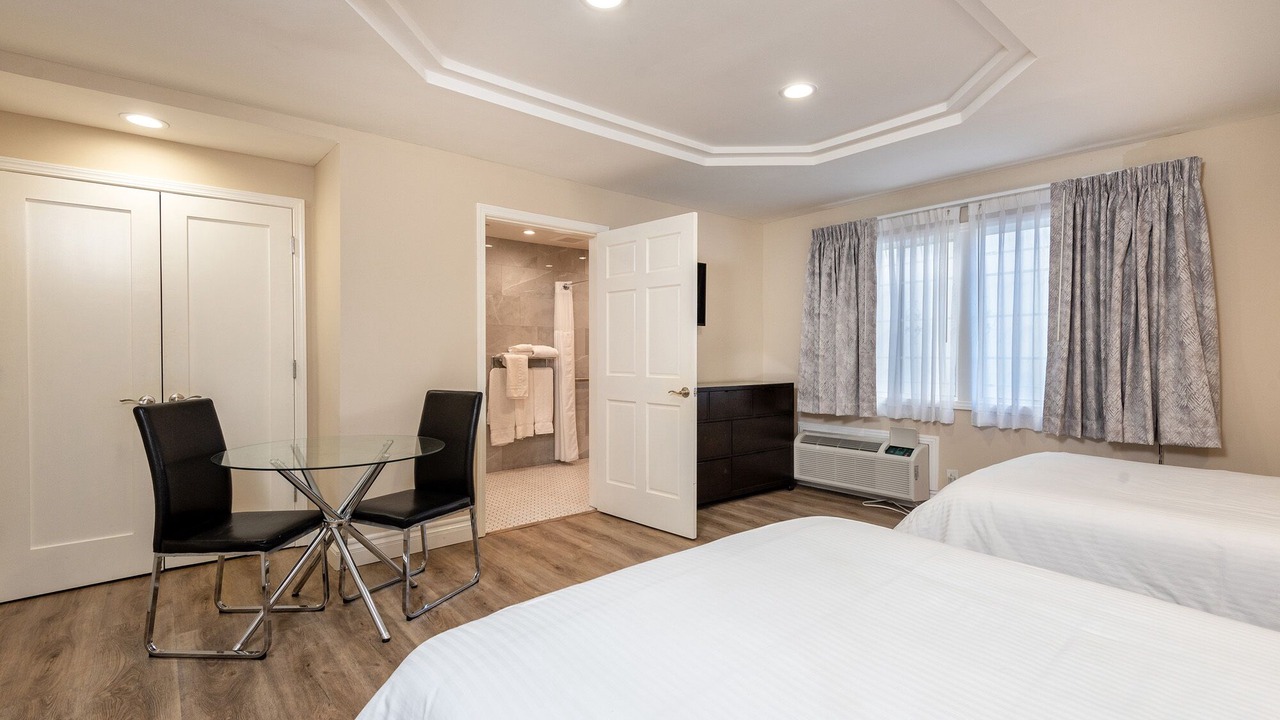 Photo of Bedroom in Carthay Circle