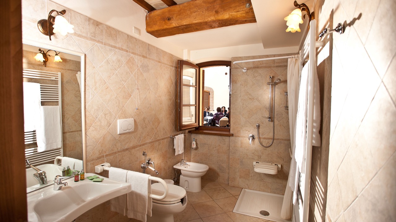 Photo of Bathroom in Cannara