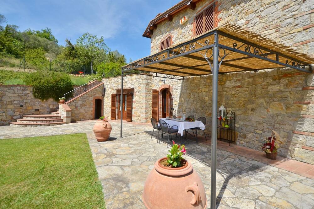 Photo of Patio Balcony in Gaiole in Chianti