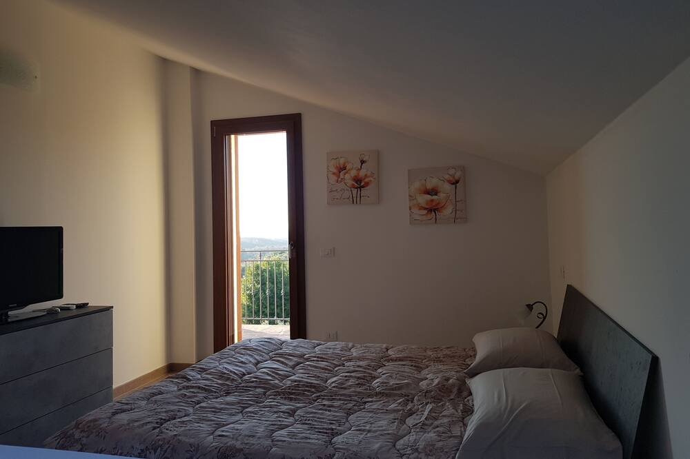 Photo of Bedroom in Guardistallo