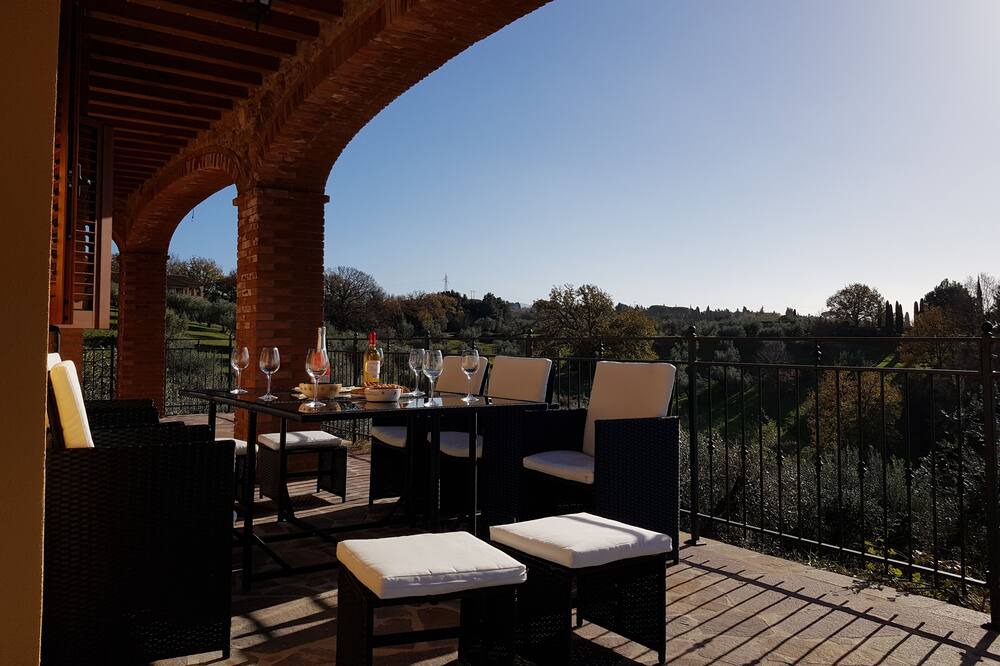 Photo of Patio Balcony in Guardistallo