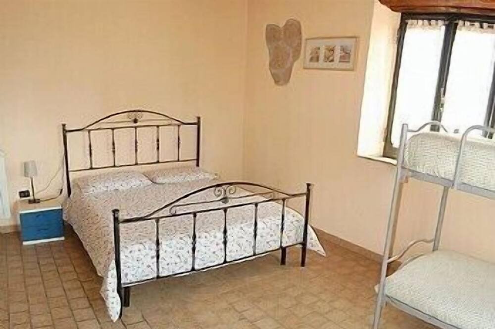 Photo of Bedroom in Tarano