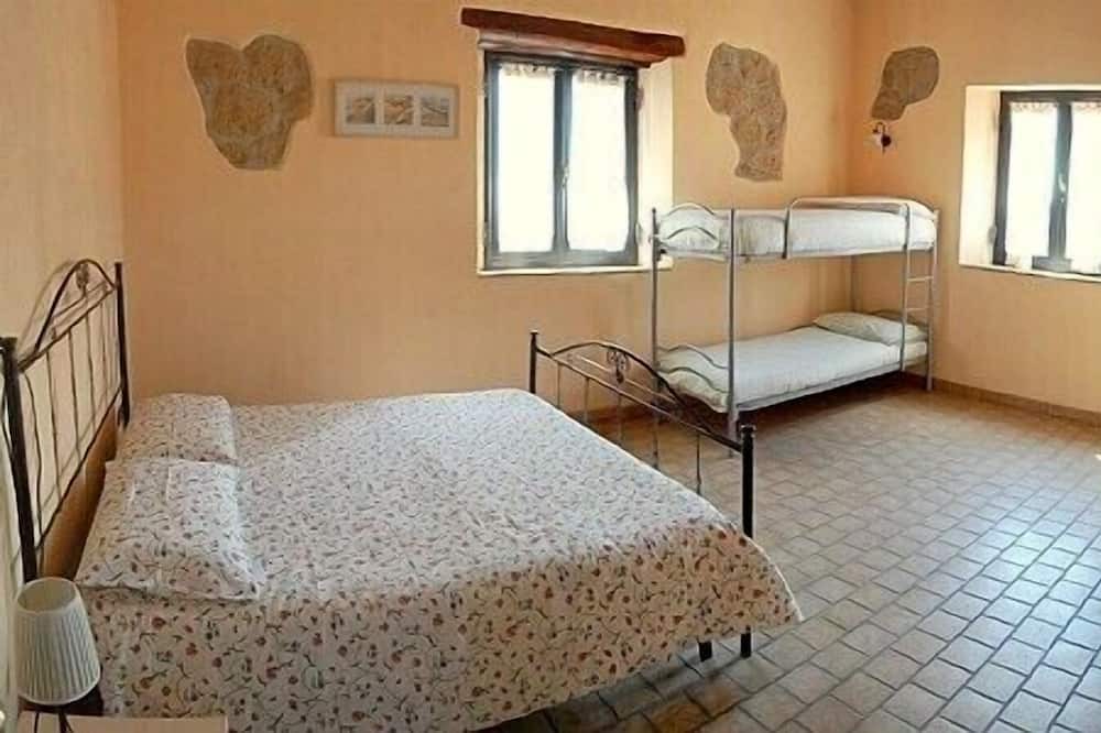Photo of Bedroom in Tarano
