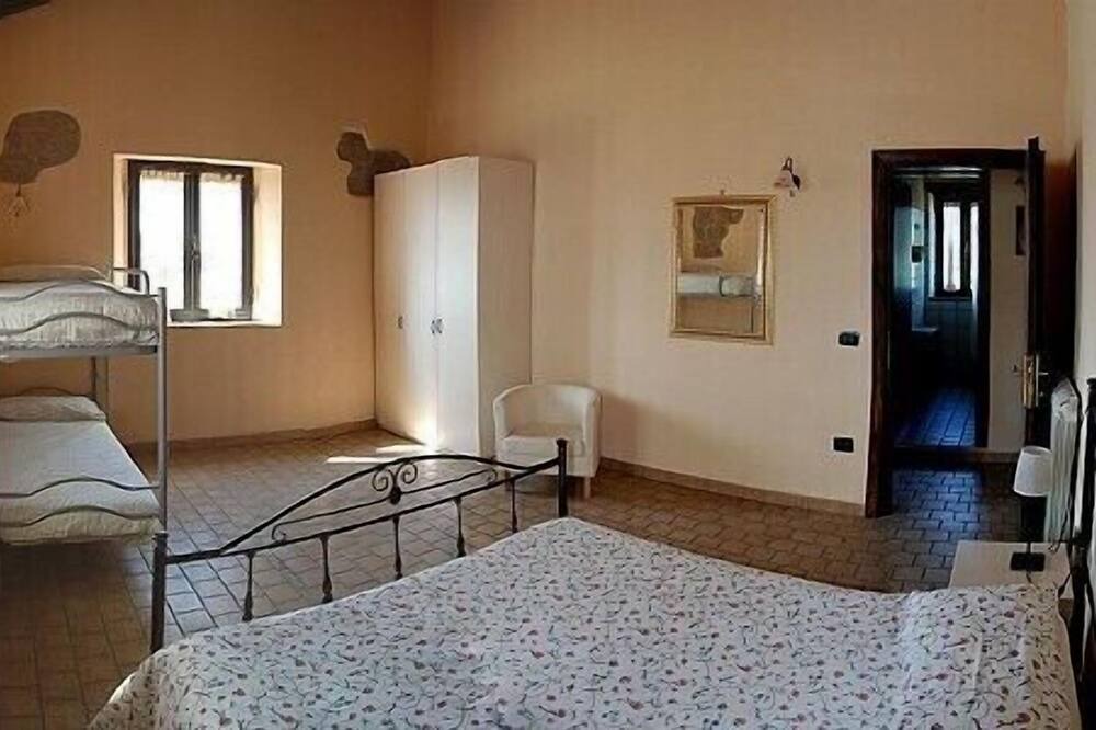 Photo of Bedroom in Tarano