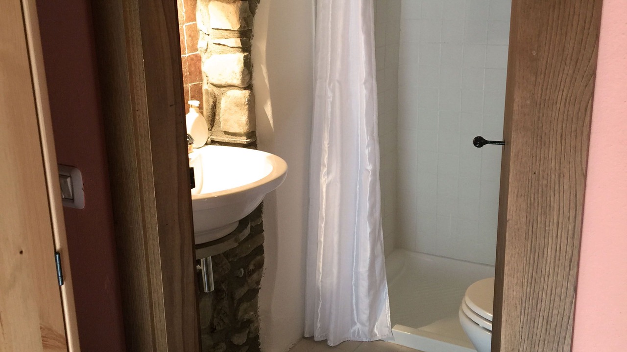 Photo of Bathroom in Comano