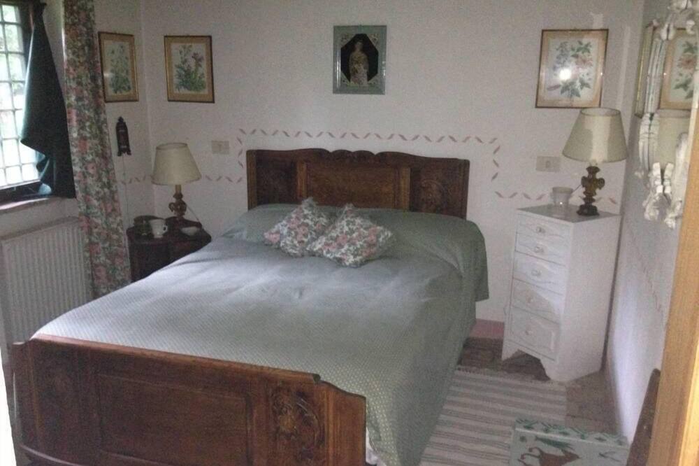 Photo of Bedroom in Sutri
