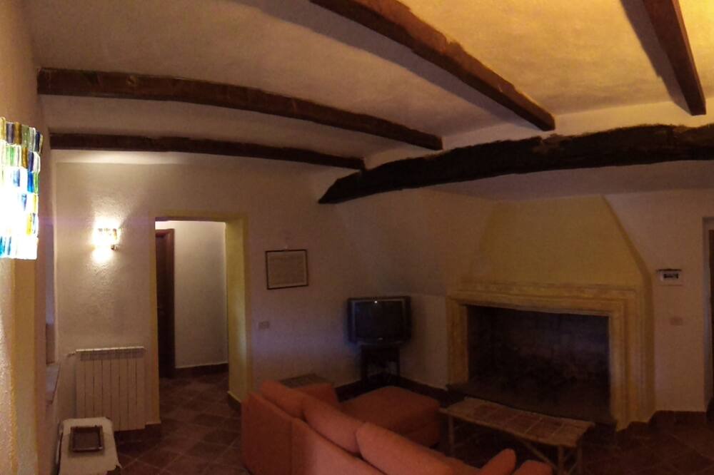 Photo of Livingroom in Ischia di Castro